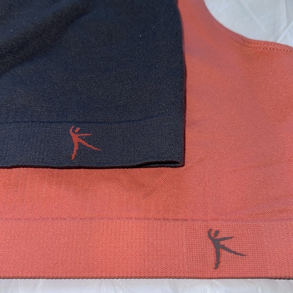 Two race back bras size S - Picture 2 of 2